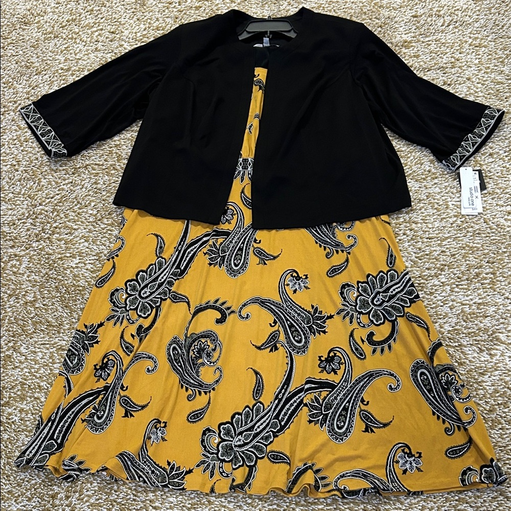 Chic Black and Yellow Paisley Maxi Dress